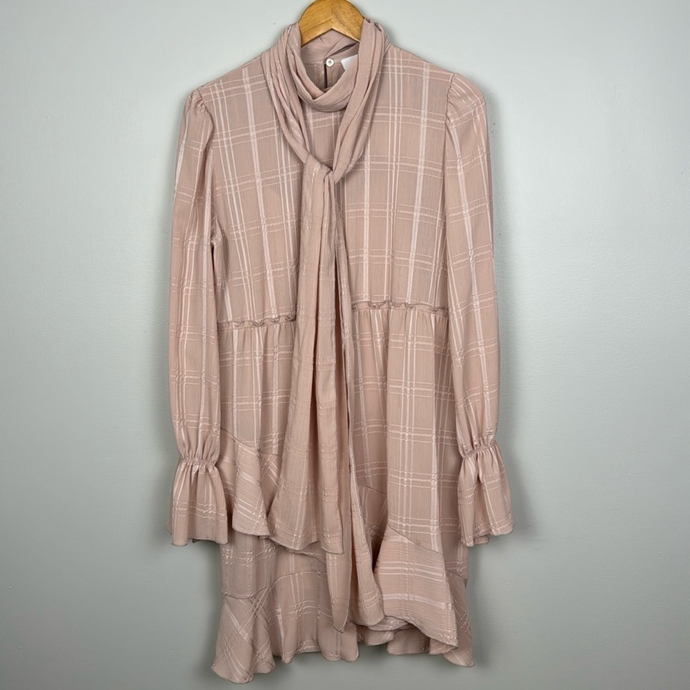 See By Chloe Ascot Neck Dress In Smoky Pink. Size 42 / Us Xl.